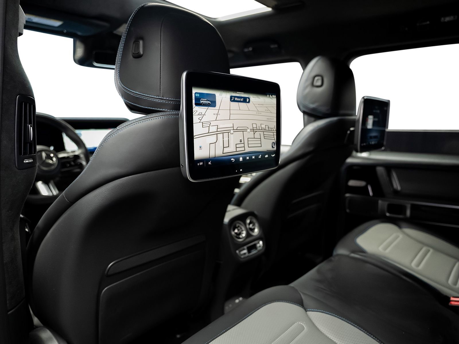 Used 2025 Mercedes-Benz G 580 w/ EQ Technology image 42