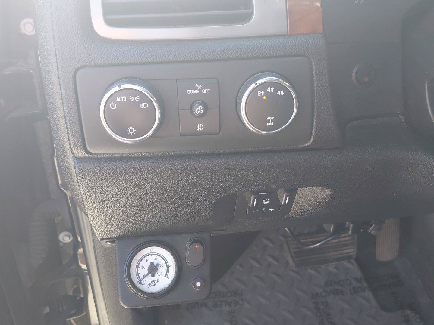 Used 2010 Chevrolet Silverado 2500 LTZ w/ LTZ Plus Package AWD/4WD image 29