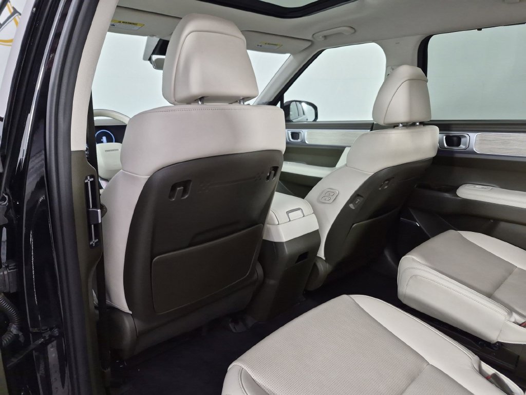 Used 2024 Hyundai Santa Fe Calligraphy FWD image 33