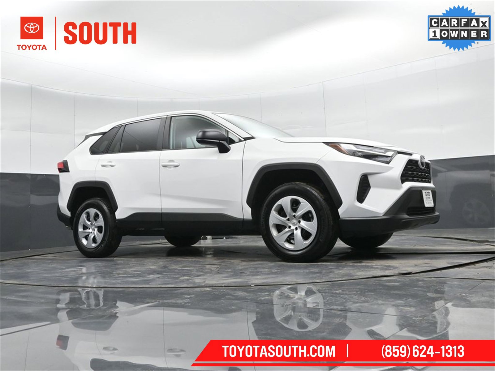 Used 2024 Toyota RAV4 LE image 38