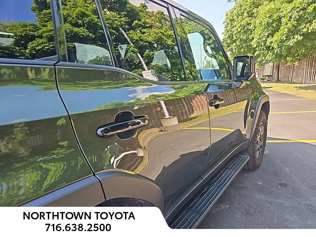 Used 2024 Lexus GX 550 image 9
