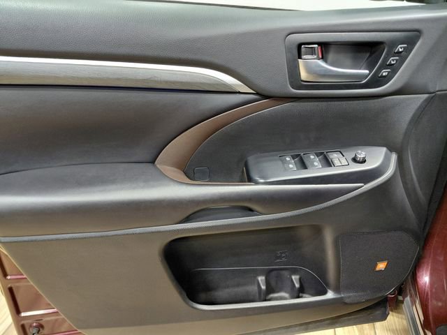 Used 2019 Toyota Highlander Limited AWD/4WD image 42