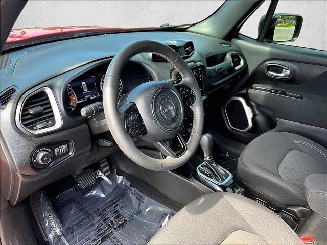 Used 2021 Jeep Renegade Latitude image 14