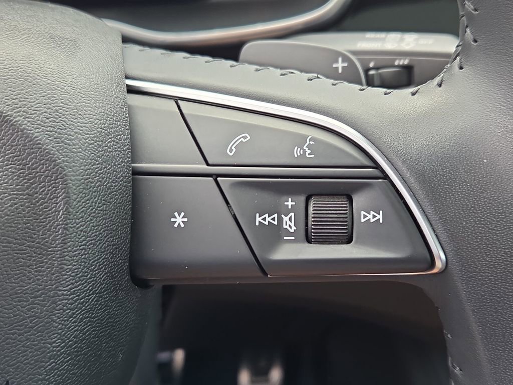 Used 2019 Audi Q3 2.0T Premium Plus AWD/4WD image 27