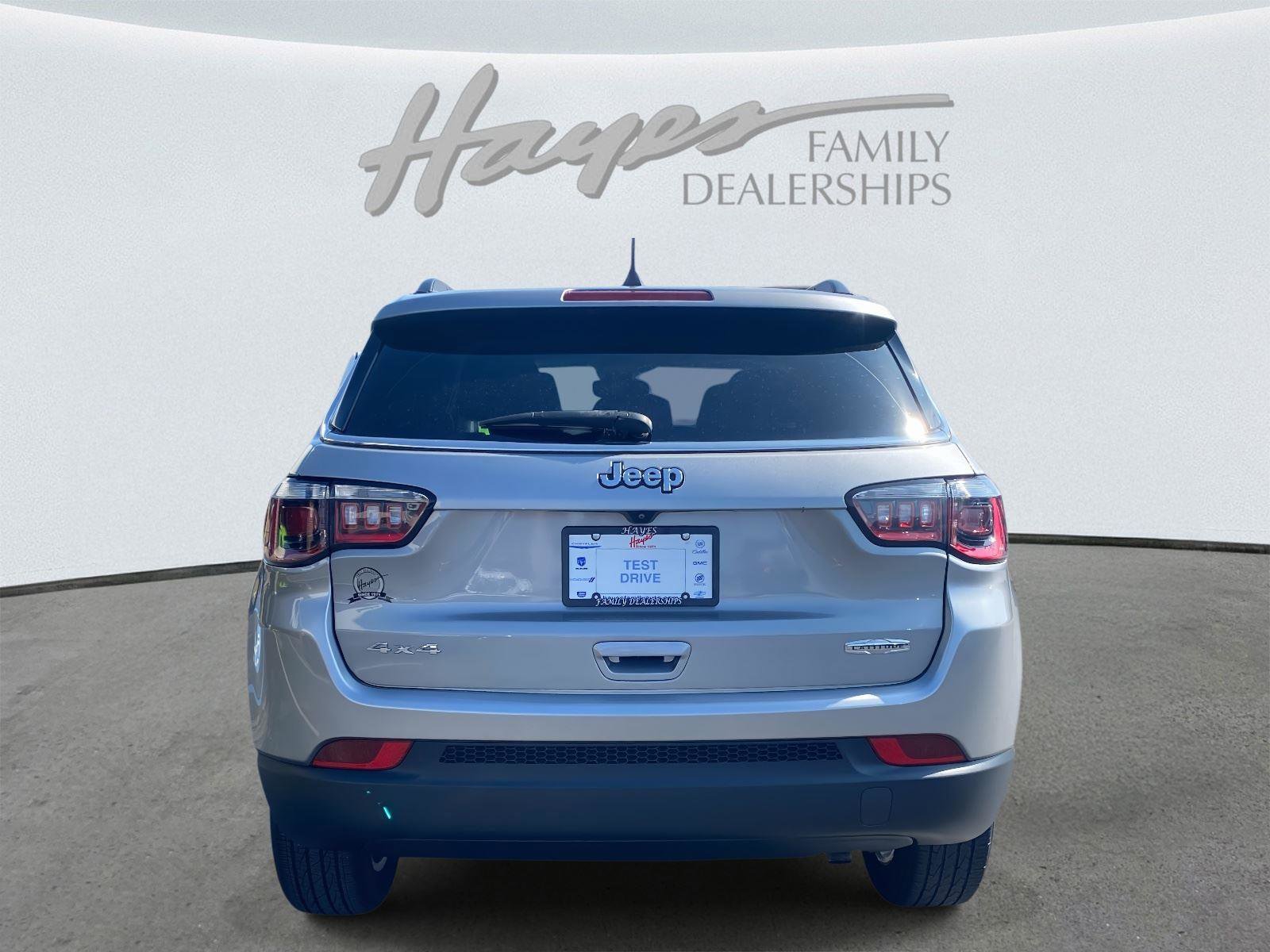 Certified 2022 Jeep Compass Latitude image 4