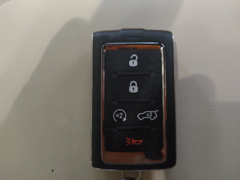 Used 2023 Jeep Grand Cherokee Limited RWD image 32