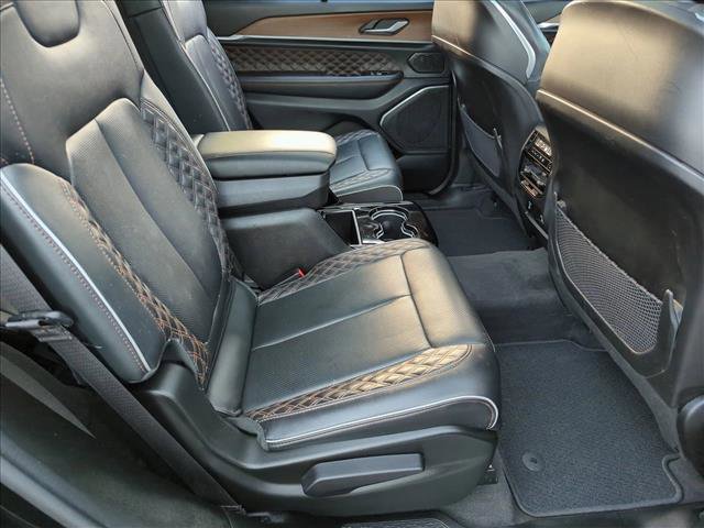 Used 2022 Jeep Grand Cherokee L Summit w/ Luxury Tech Group V AWD/4WD image 21