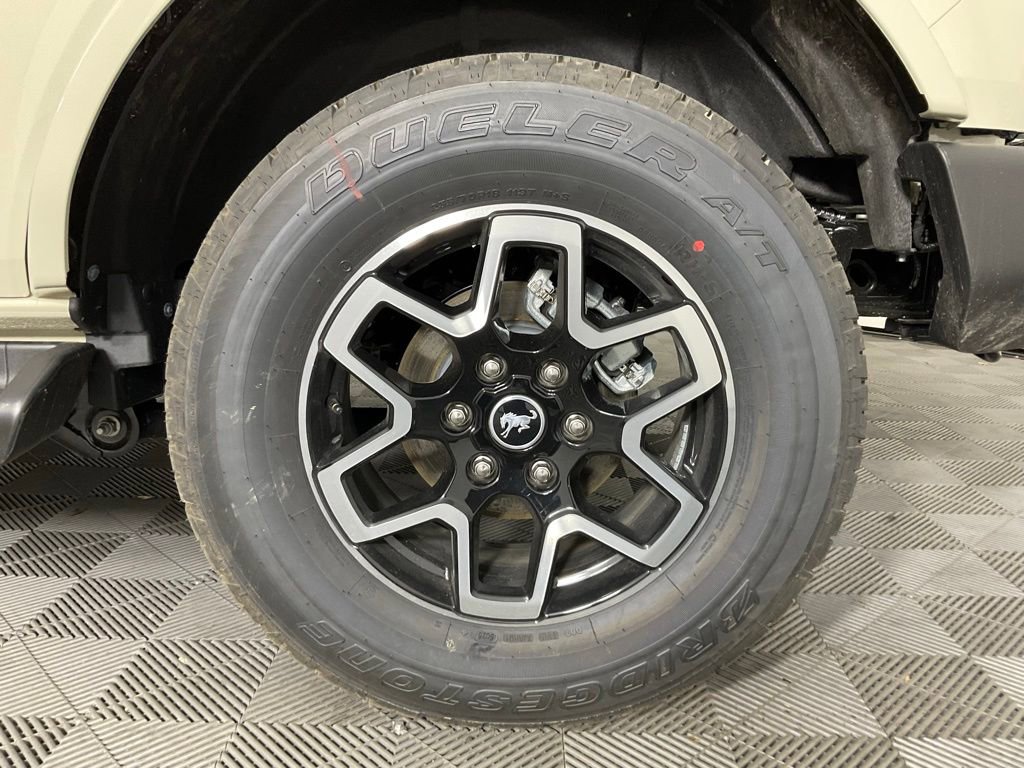 New 2026 Ford Bronco Outer Banks AWD/4WD image 10