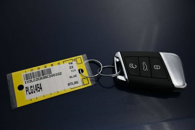 Used 2022 Volkswagen Atlas Cross Sport SE AWD/4WD image 46
