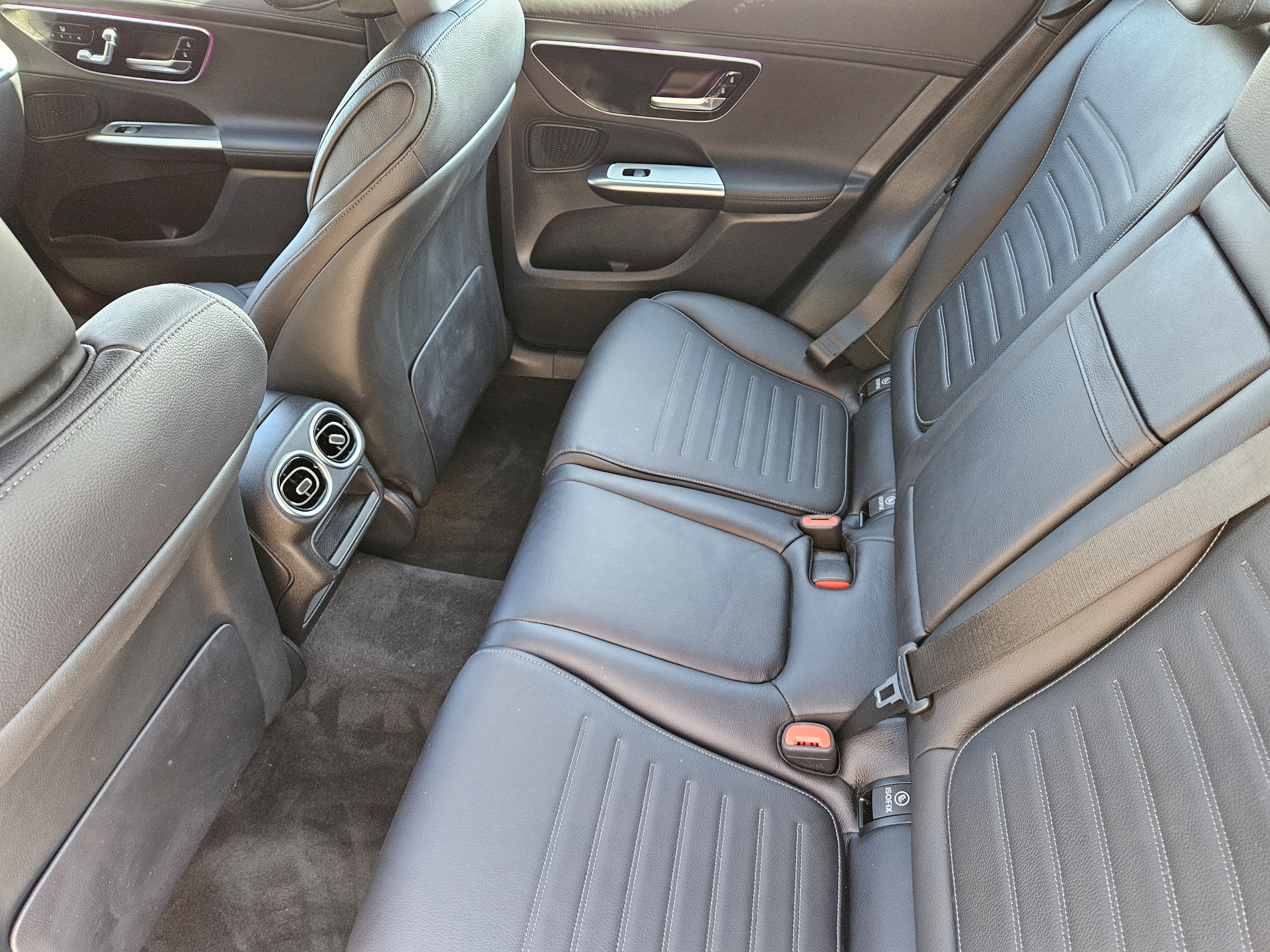 Used 2025 Mercedes-Benz GLC 43 AMG 4MATIC image 30