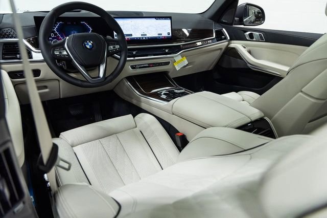 New 2026 BMW X5 xDrive50e image 22