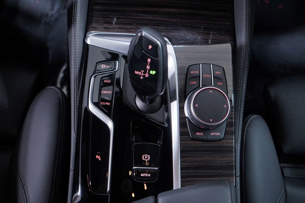Used 2023 BMW 540i w/ M Sport Package RWD image 14