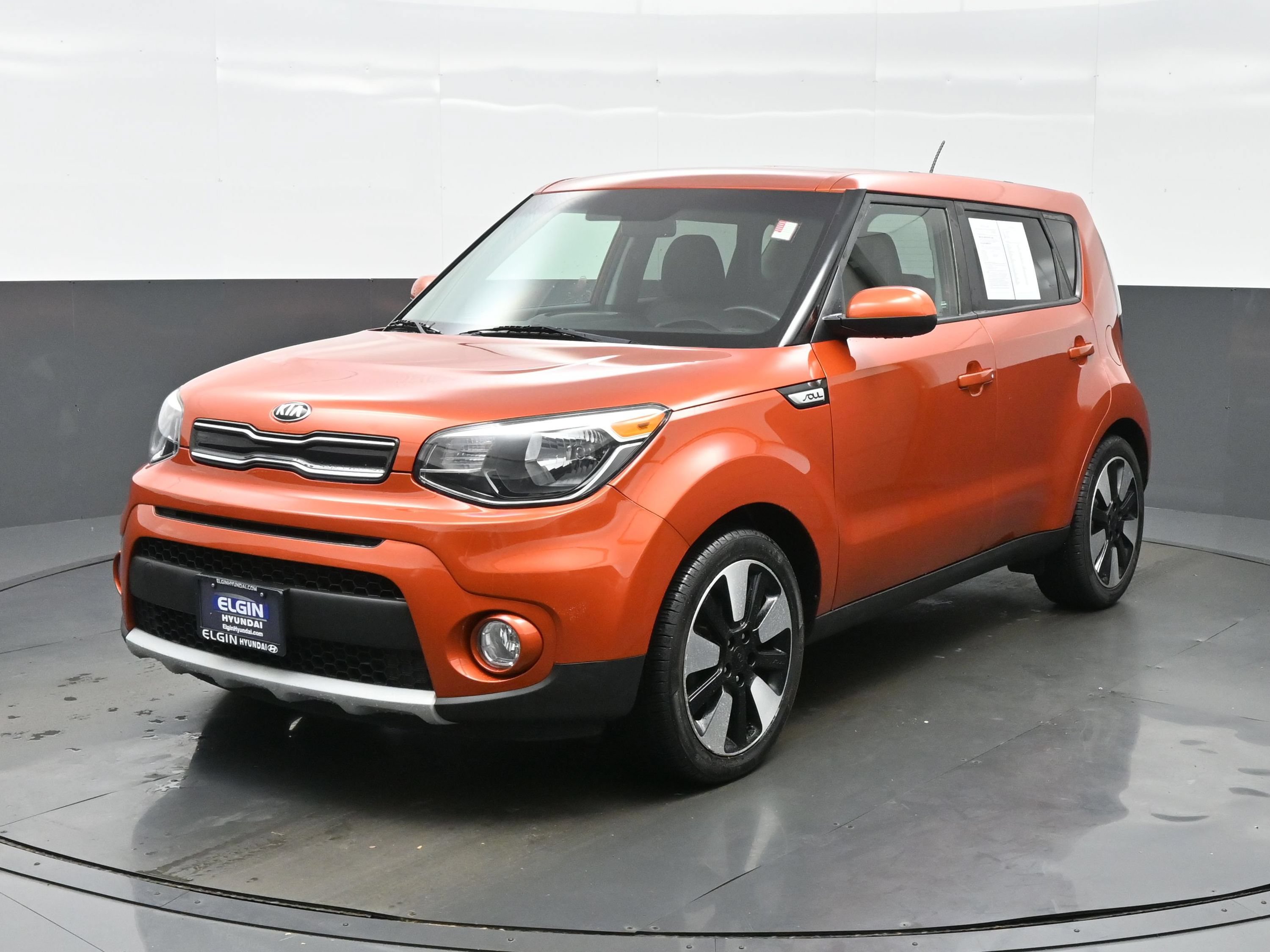 Used 2019 Kia Soul + FWD image 2