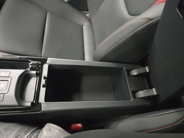 New 2027 Toyota Prius Plug-In Hybrid FWD image 30