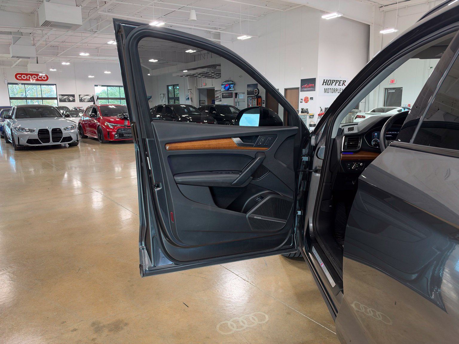 Used 2022 Audi Q5 e Prestige AWD/4WD image 10