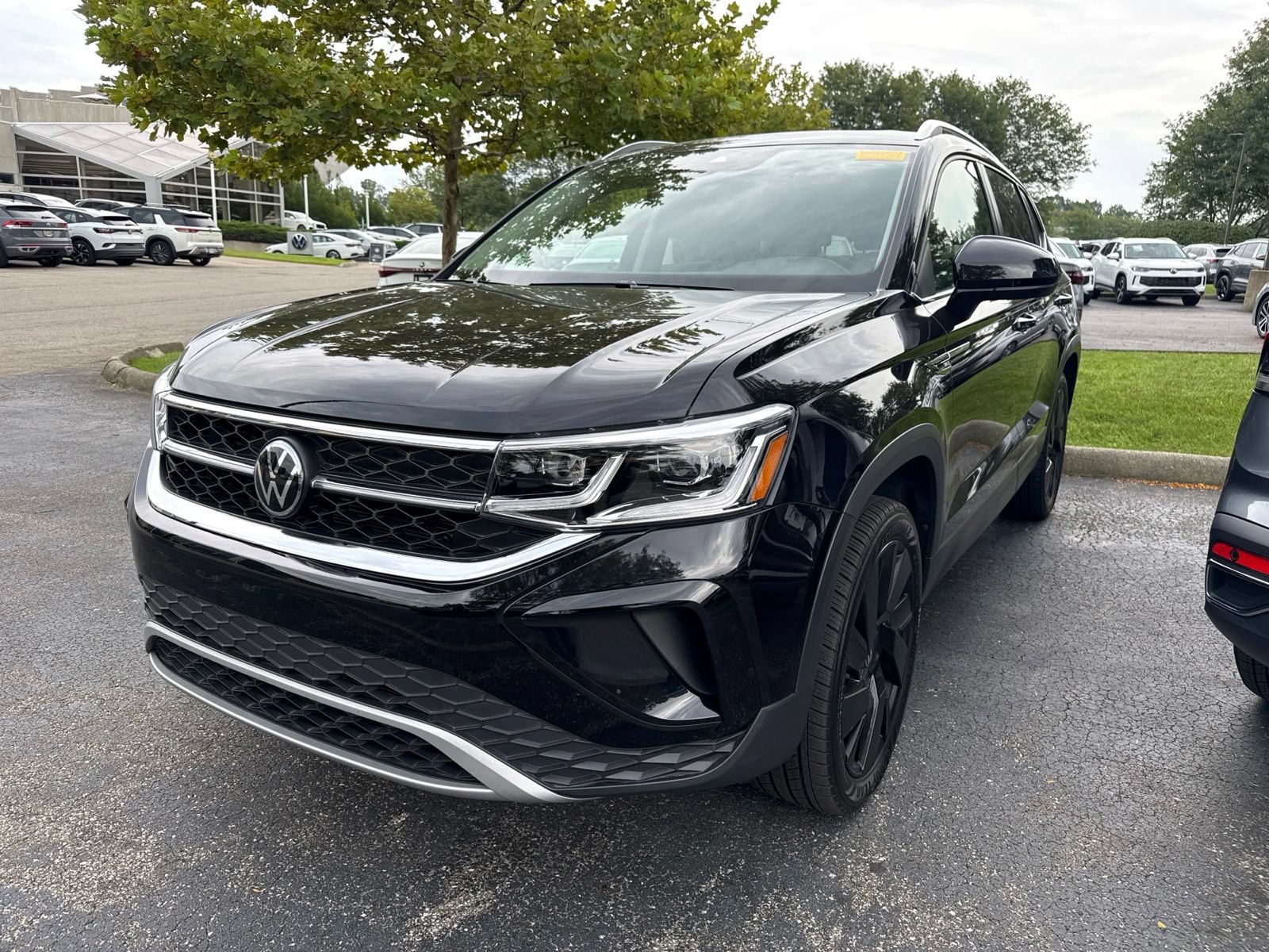 Used 2024 Volkswagen Taos SEL