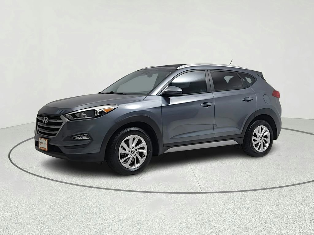 Used 2017 Hyundai Tucson SE FWD image 2