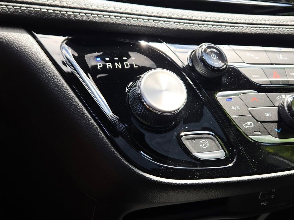New 2027 Chrysler Pacifica Select FWD image 28