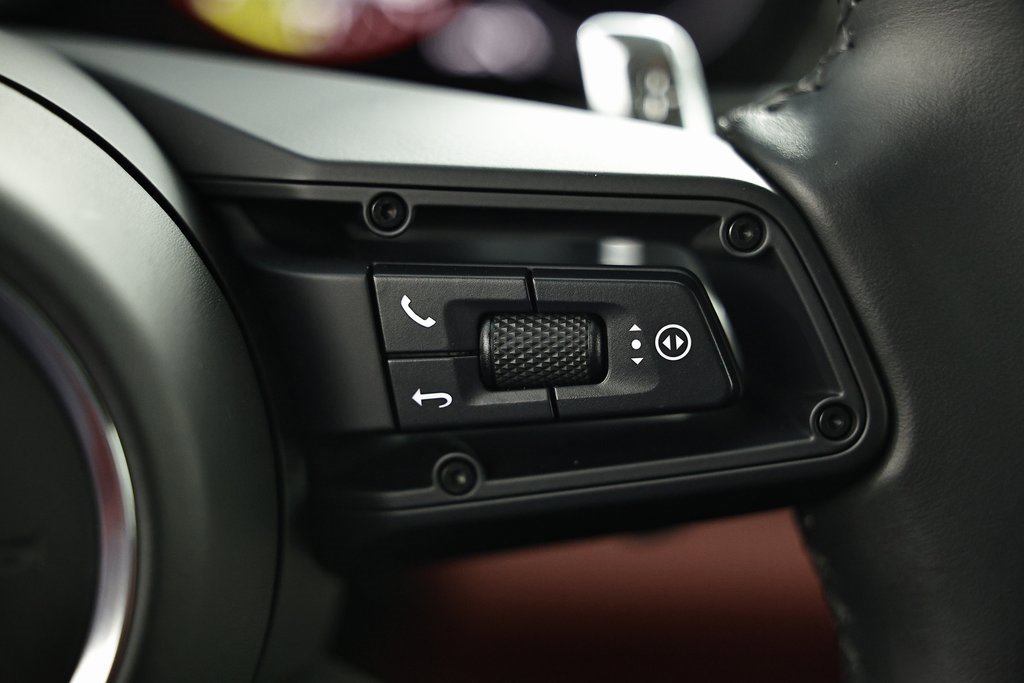 Certified 2023 Porsche Panamera 4S image 36