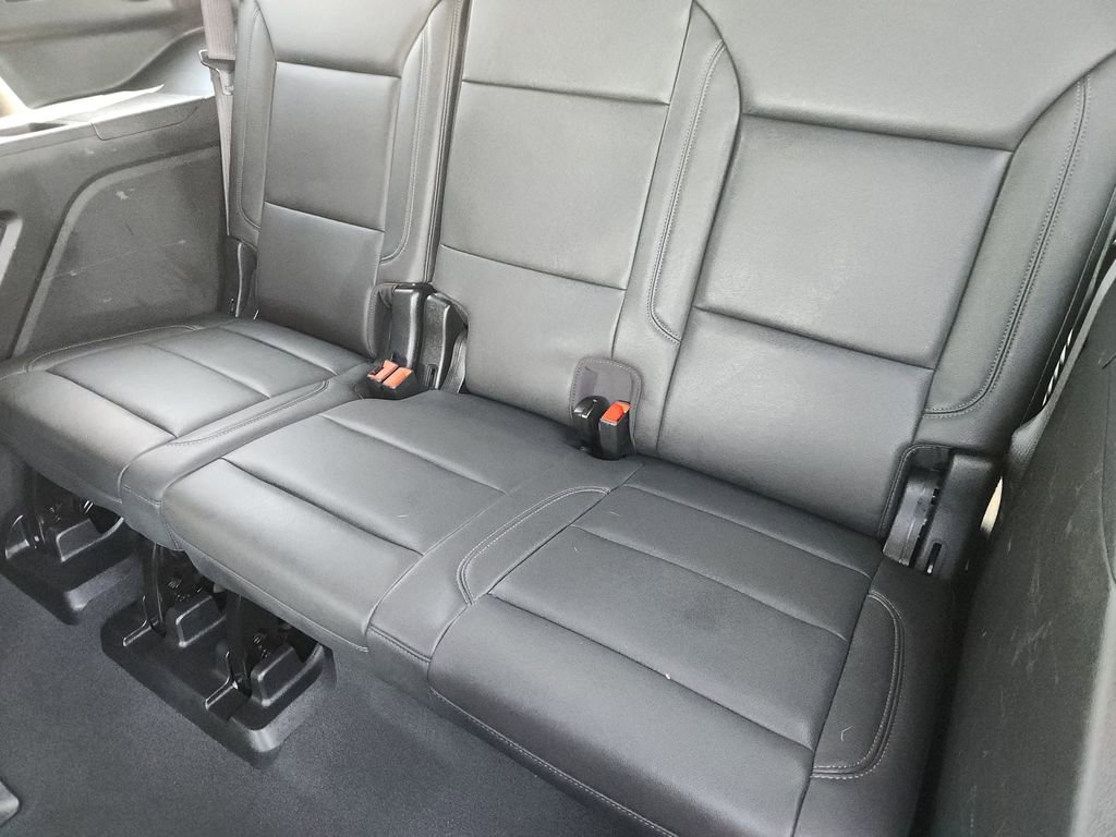 Used 2024 Chevrolet Tahoe Z71 w/ Luxury Package AWD/4WD image 30