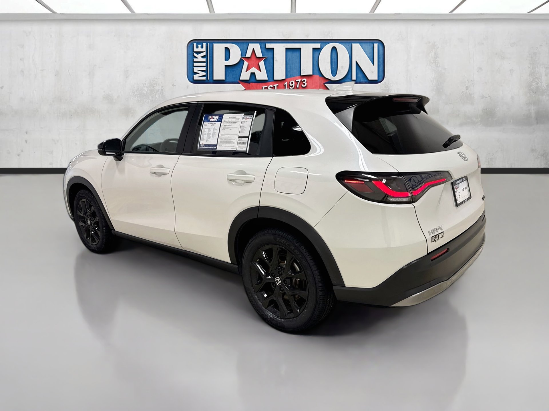 Used 2024 Honda HR-V Sport image 5