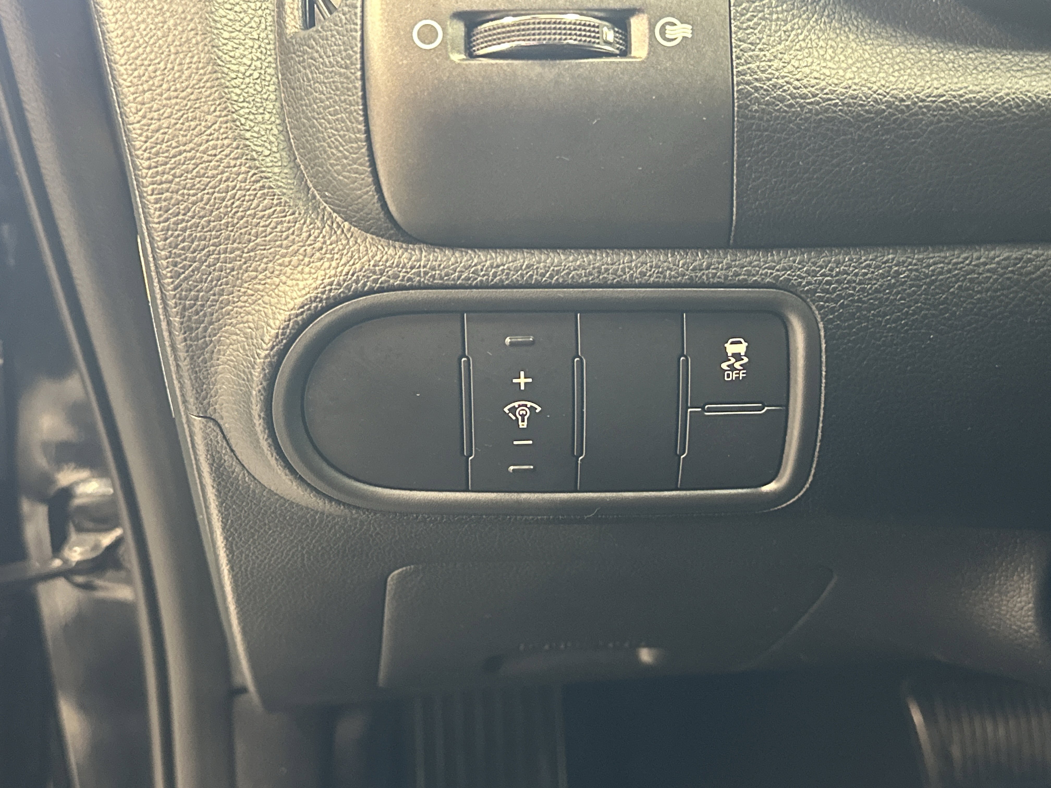 Used 2017 Kia Forte LX image 20