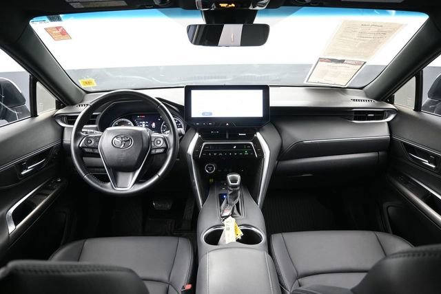 Used 2024 Toyota Venza XLE AWD/4WD image 24