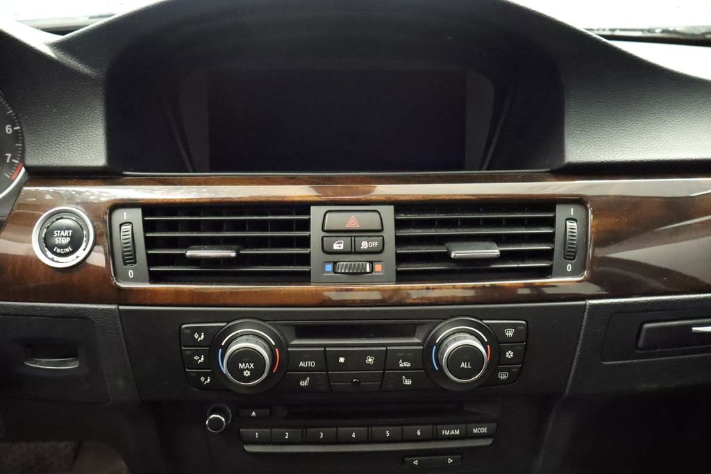 Used 2011 BMW 328i xDrive Sedan image 31