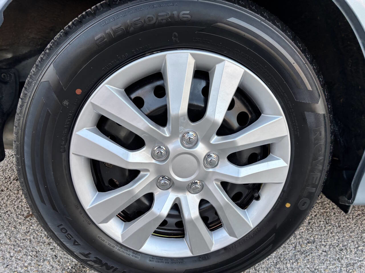 Used 2011 Honda Accord LX image 30