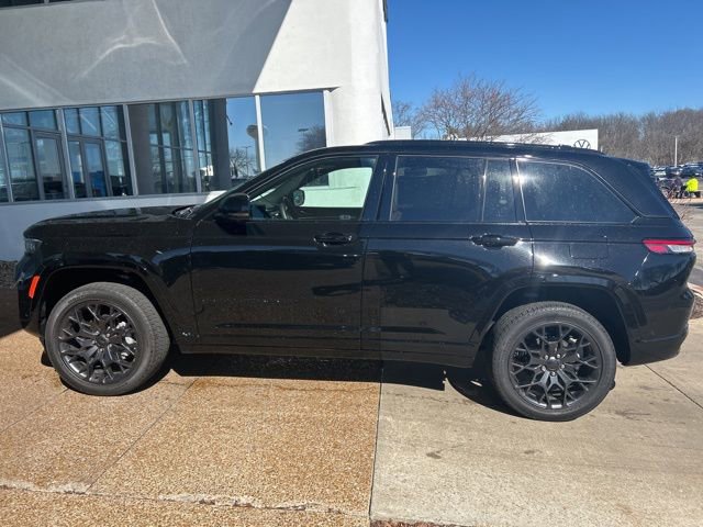 Used 2025 Jeep Grand Cherokee Summit image 8