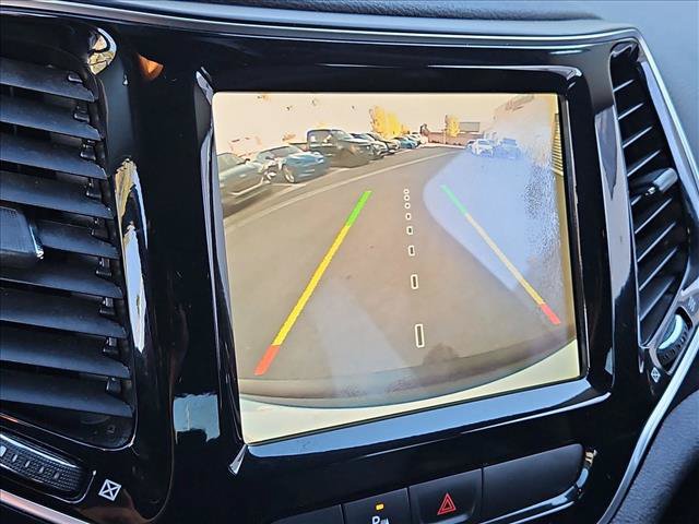 Used 2019 Jeep Cherokee Limited AWD/4WD image 13