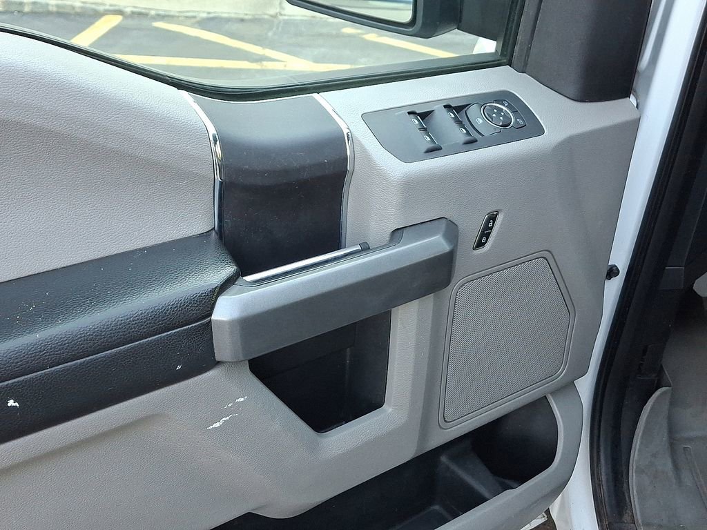 Used 2015 Ford F150 XLT AWD/4WD image 18