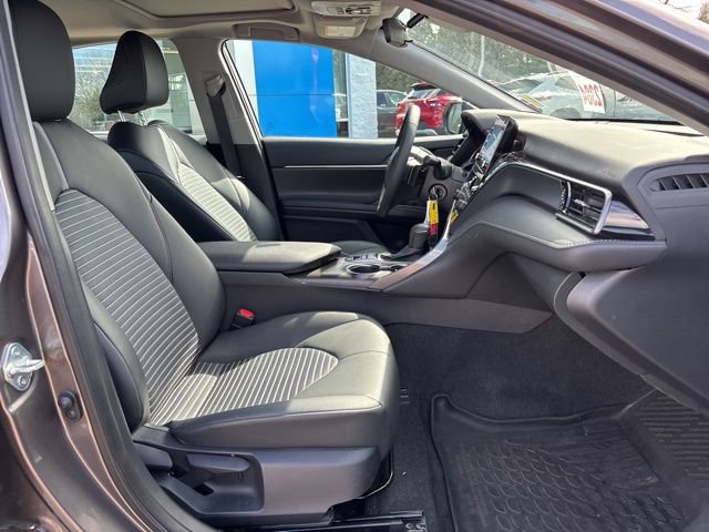 Used 2024 Toyota Camry SE image 37