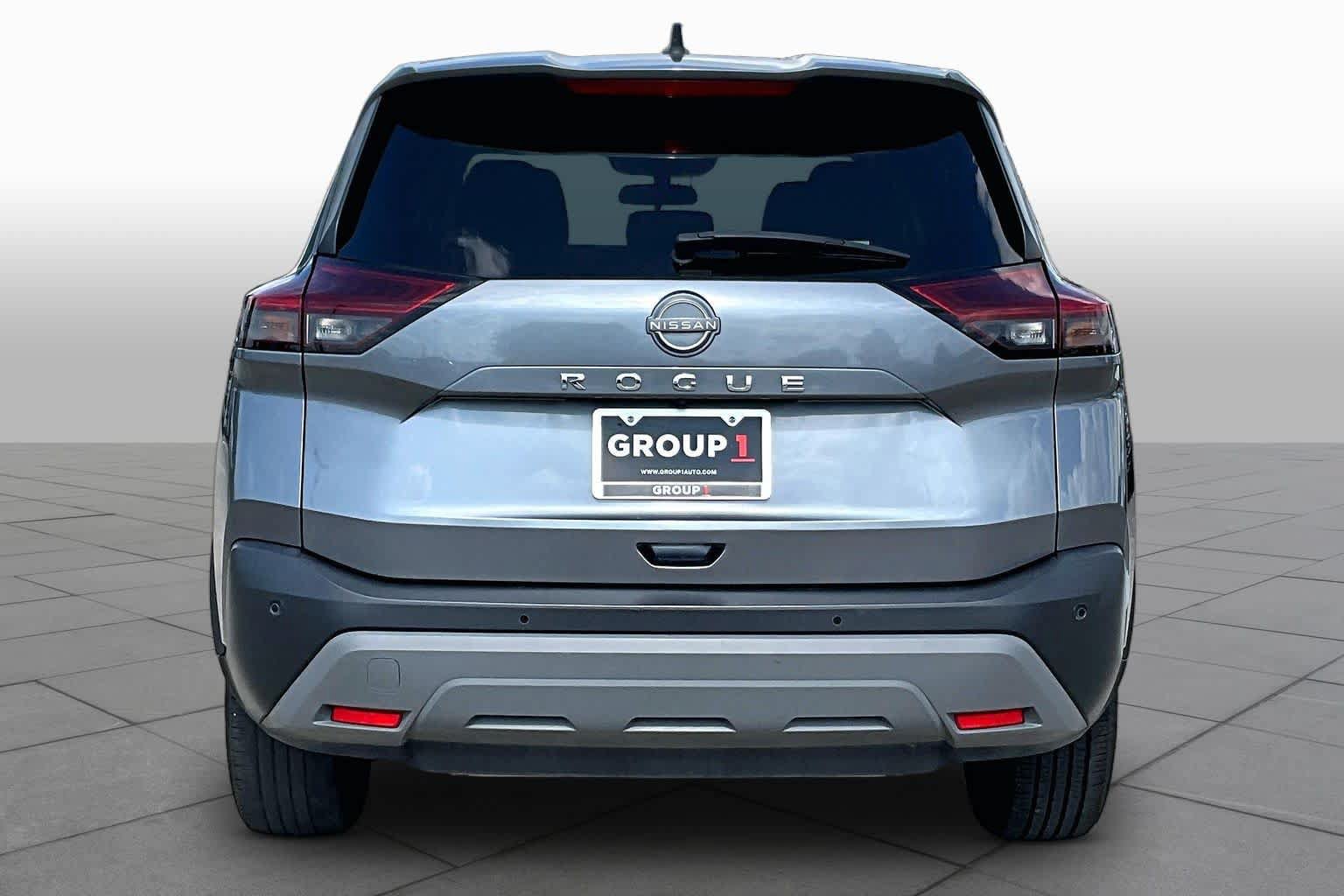 Used 2023 Nissan Rogue S FWD image 5