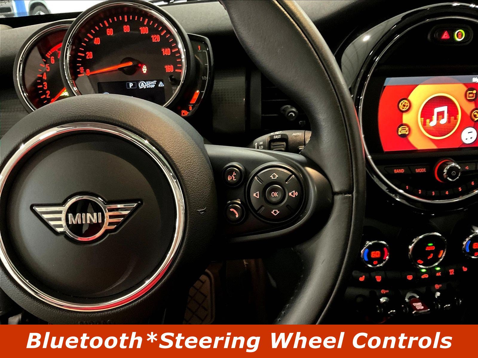 Used 2021 MINI Cooper 4-Door Hardtop FWD image 11