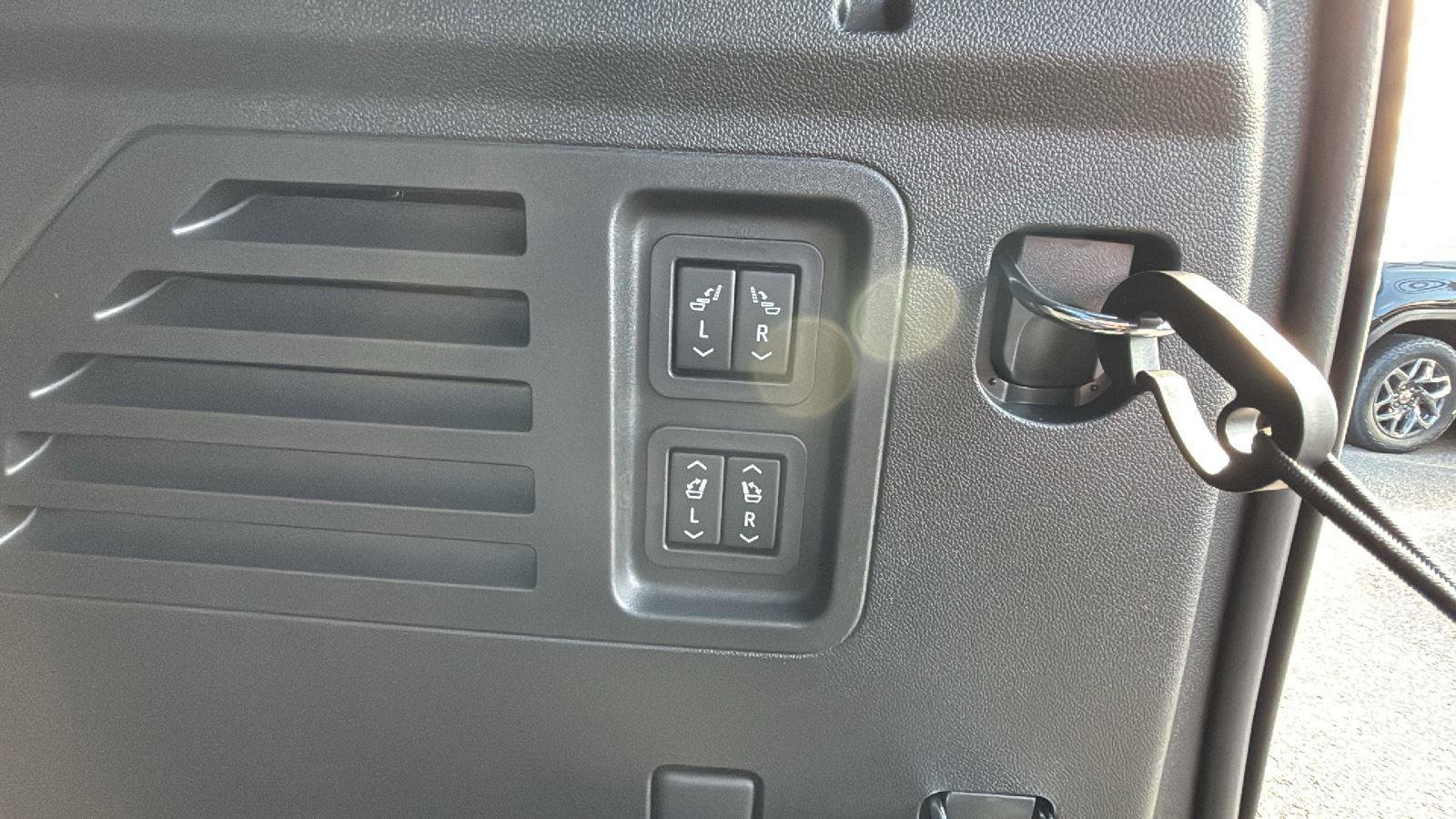 New 2026 GMC Acadia Denali image 35