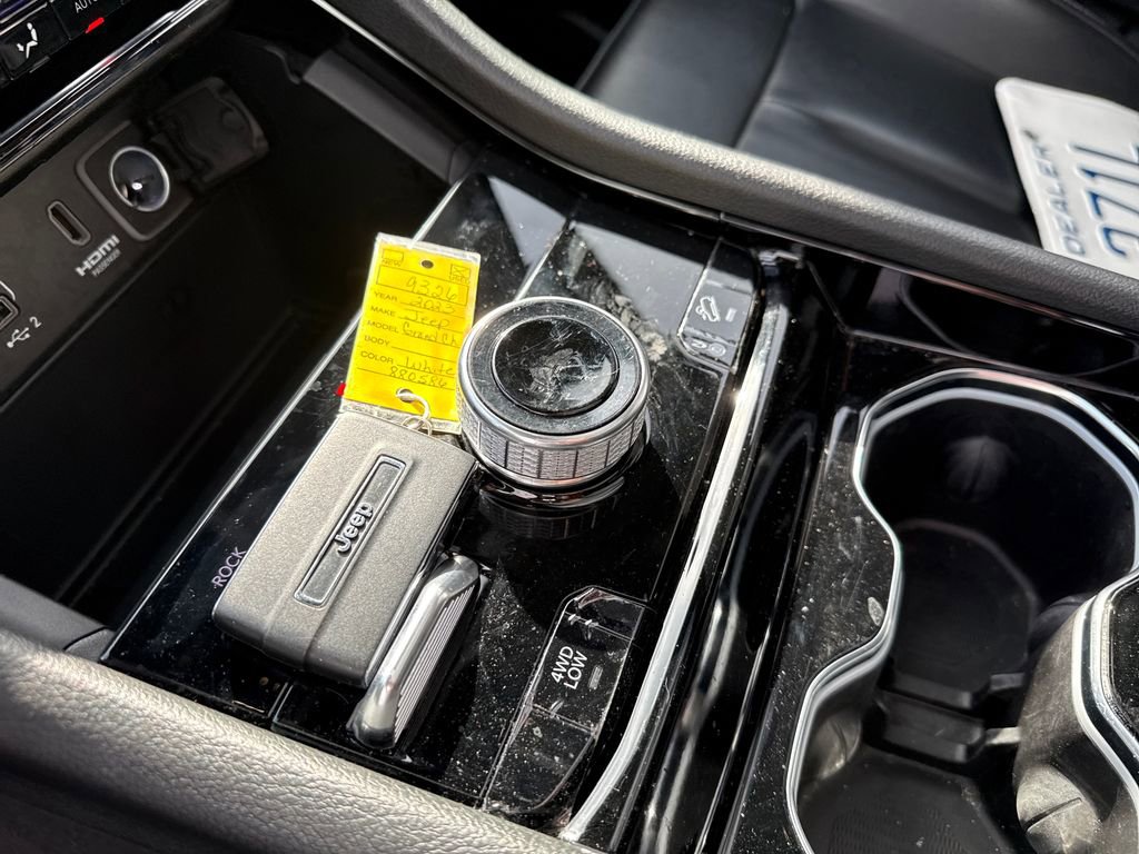 Used 2023 Jeep Grand Cherokee 4WD 4xe image 27