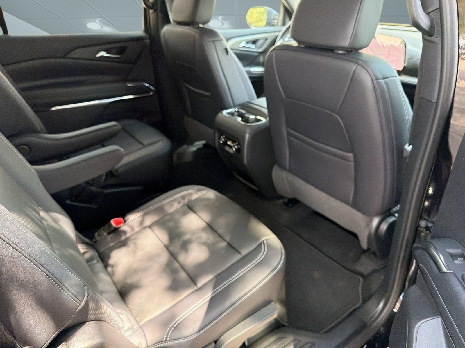 New 2026 Chevrolet Traverse LT FWD image 30