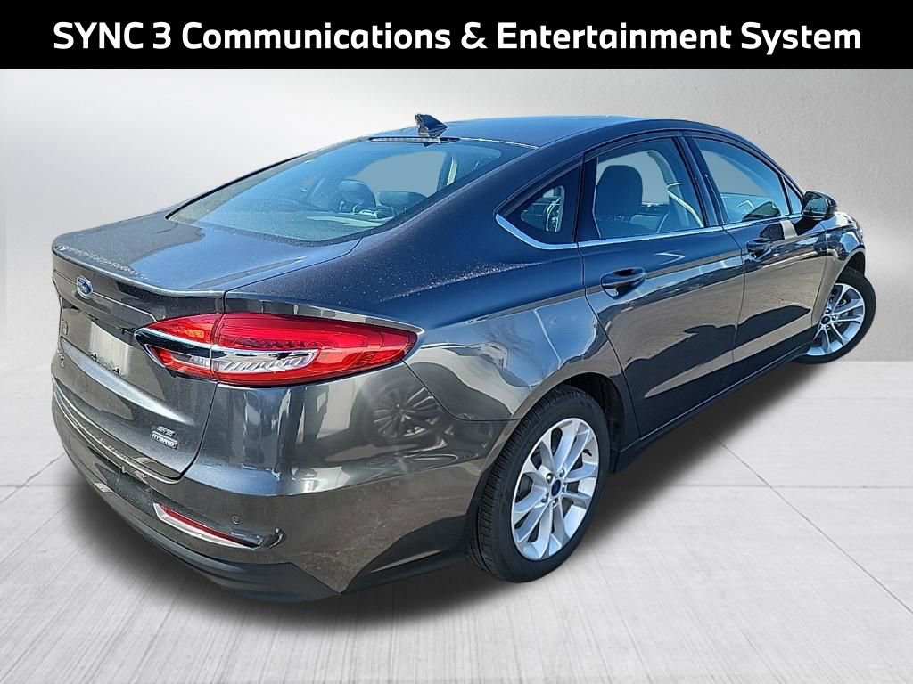 Used 2020 Ford Fusion SE image 5