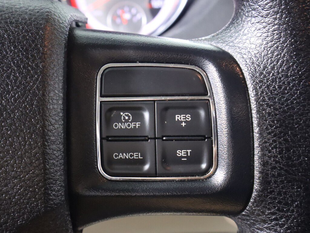 Used 2018 Dodge Grand Caravan SE FWD image 13