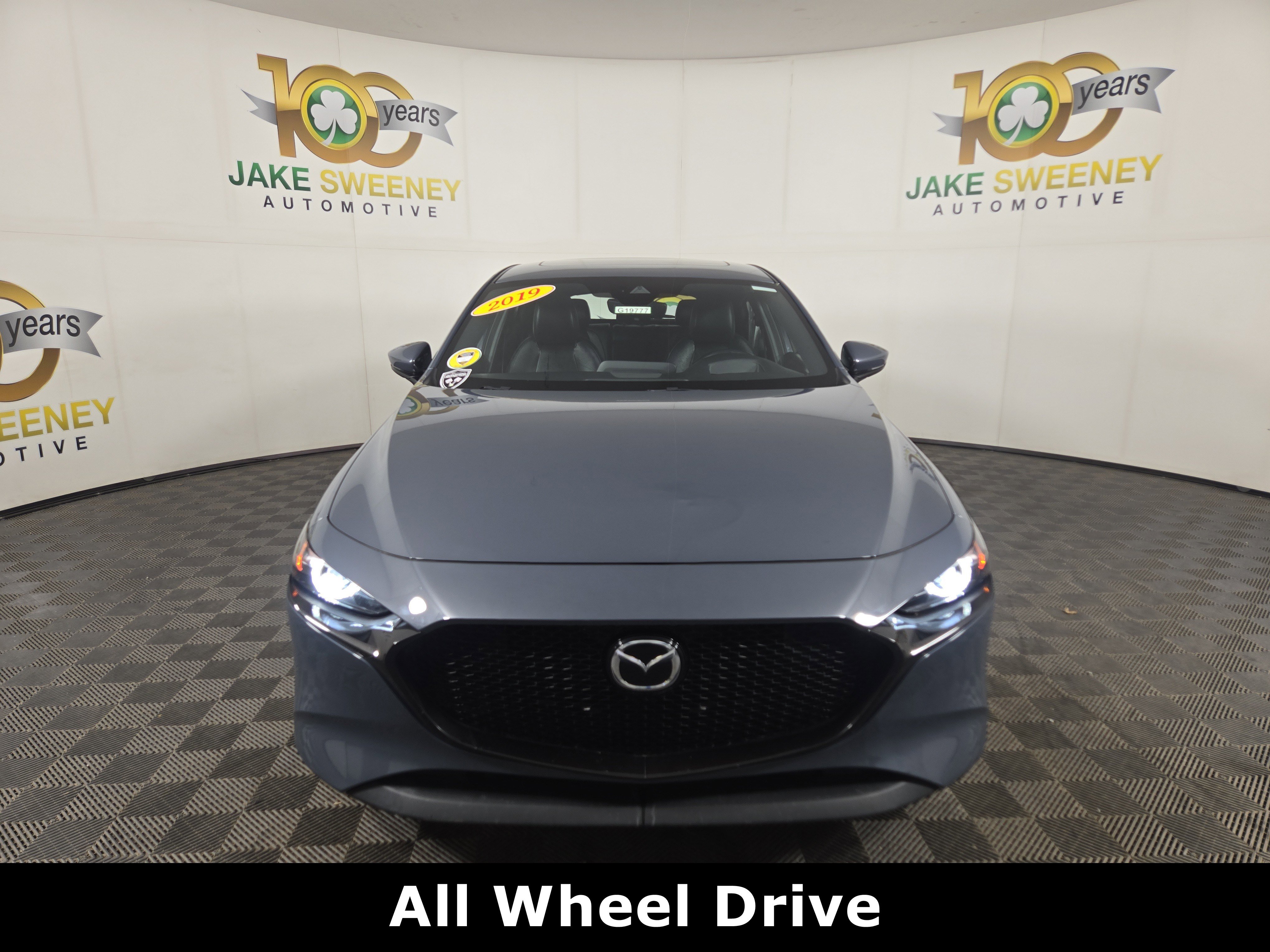 Used 2019 MAZDA MAZDA3 AWD Hatchback w/ Premium Pkg image 2