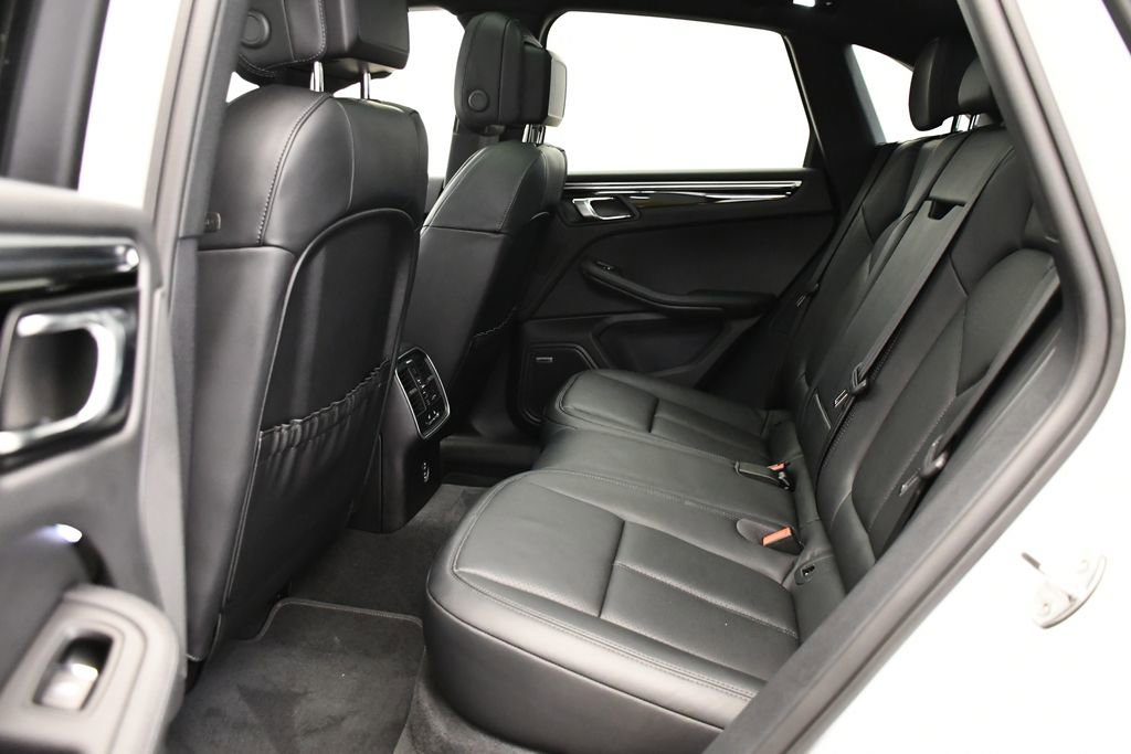 Used 2024 Porsche Macan S image 46