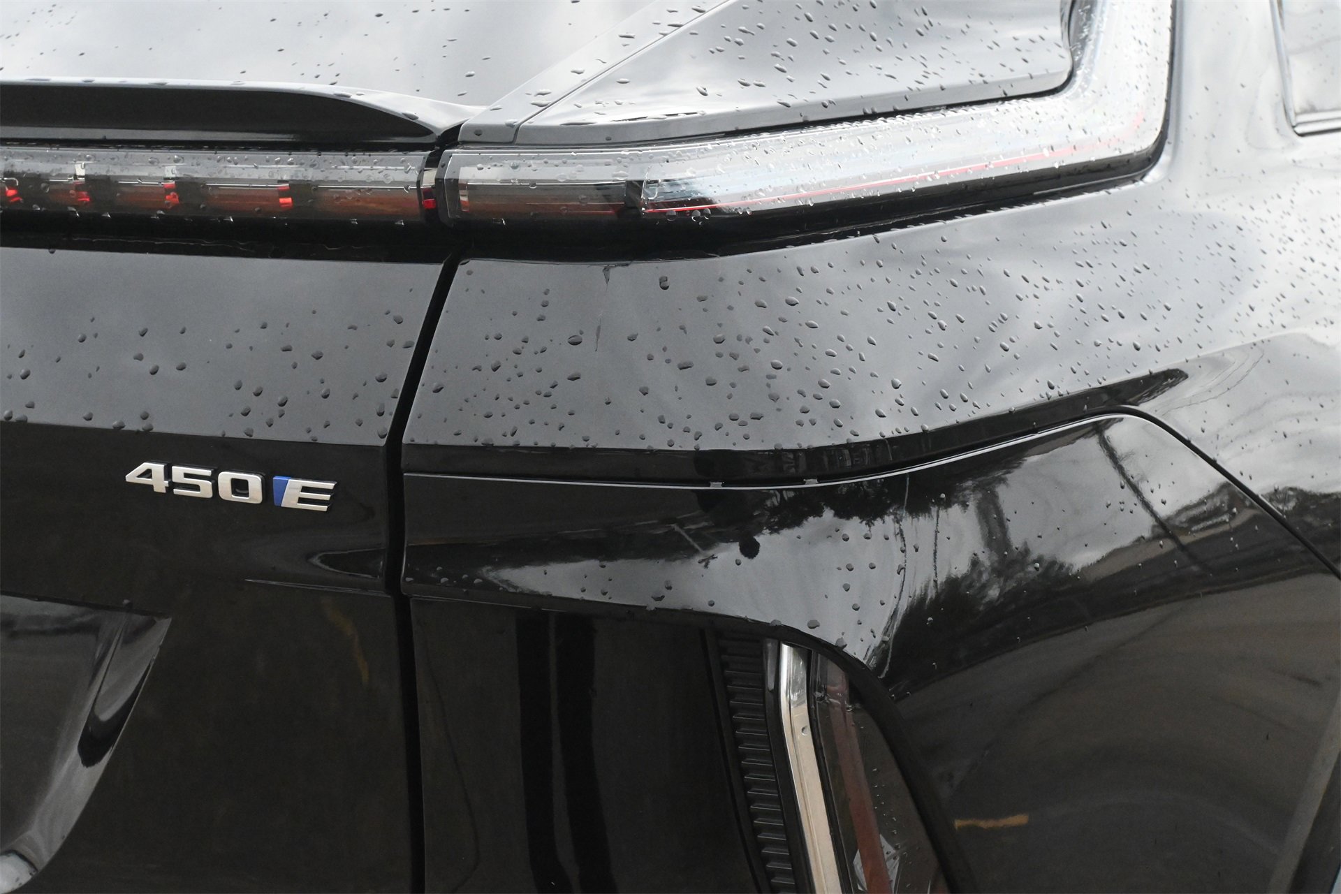 Certified 2024 Cadillac Lyriq Luxury image 22