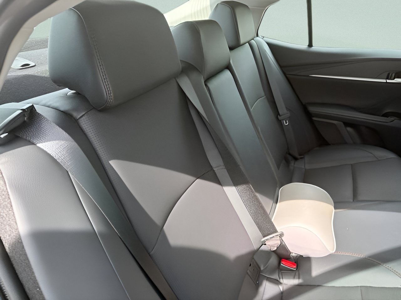 Used 2026 Toyota Camry XLE FWD image 15