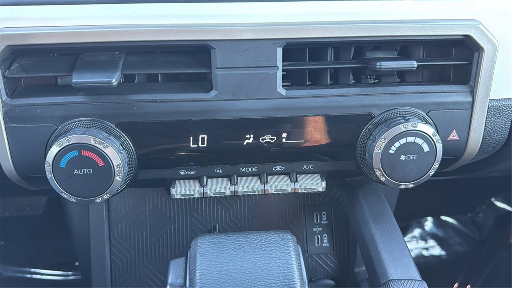 Used 2024 Toyota Tacoma TRD Off-Road image 36