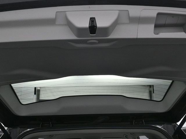 Used 2022 GMC Acadia SLE w/ LPO, Floor Liner Package AWD/4WD image 14