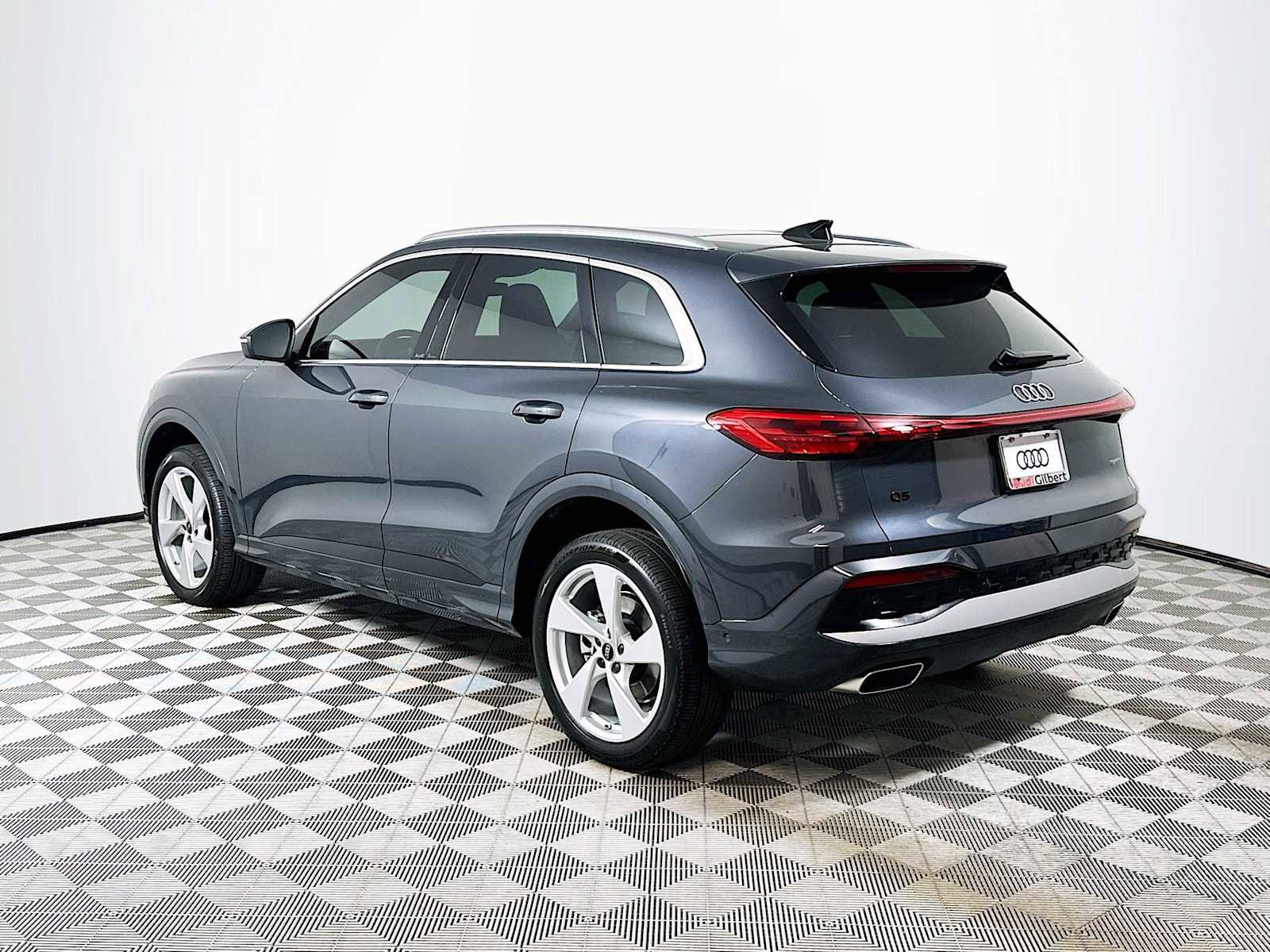 Certified 2025 Audi Q5 Premium Plus w/ Premium Plus image 5