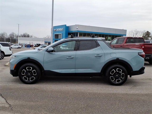 Used 2022 Hyundai Santa Cruz SEL Premium image 3