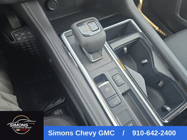 Used 2024 Nissan Pathfinder SV w/ SV Premium Package FWD image 23