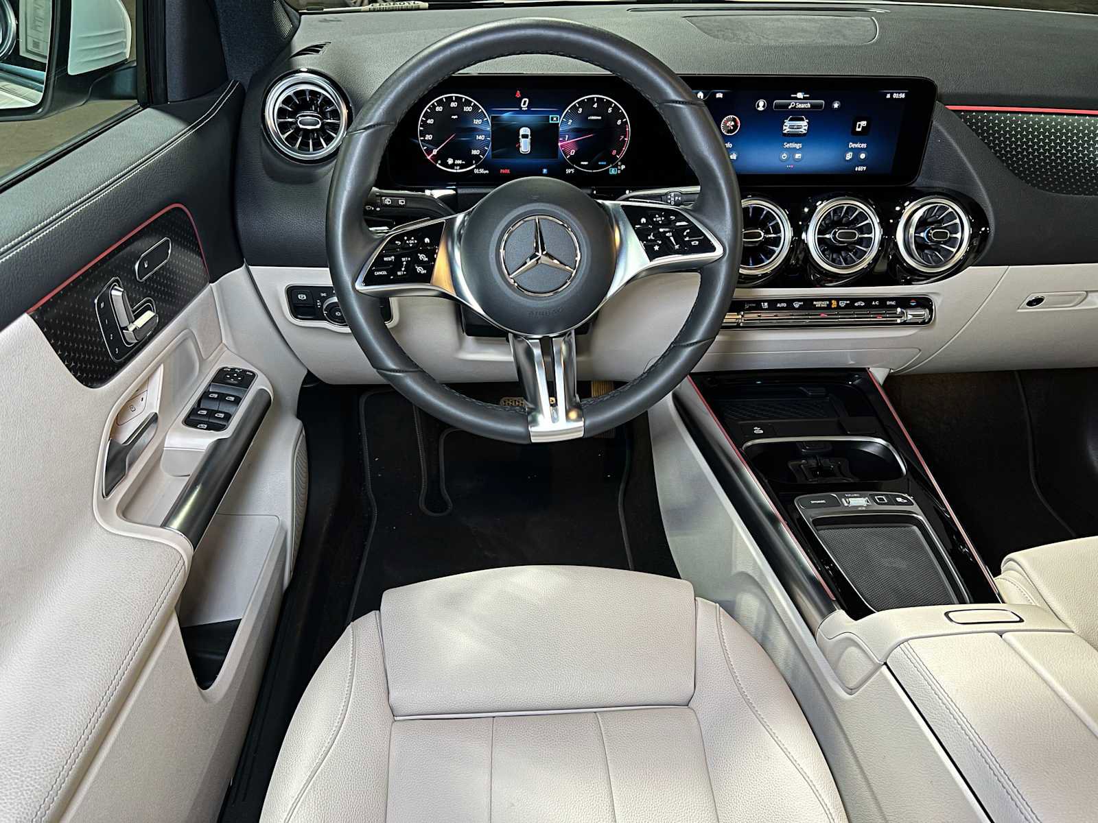 Certified 2025 Mercedes-Benz GLA 250 4MATIC image 39